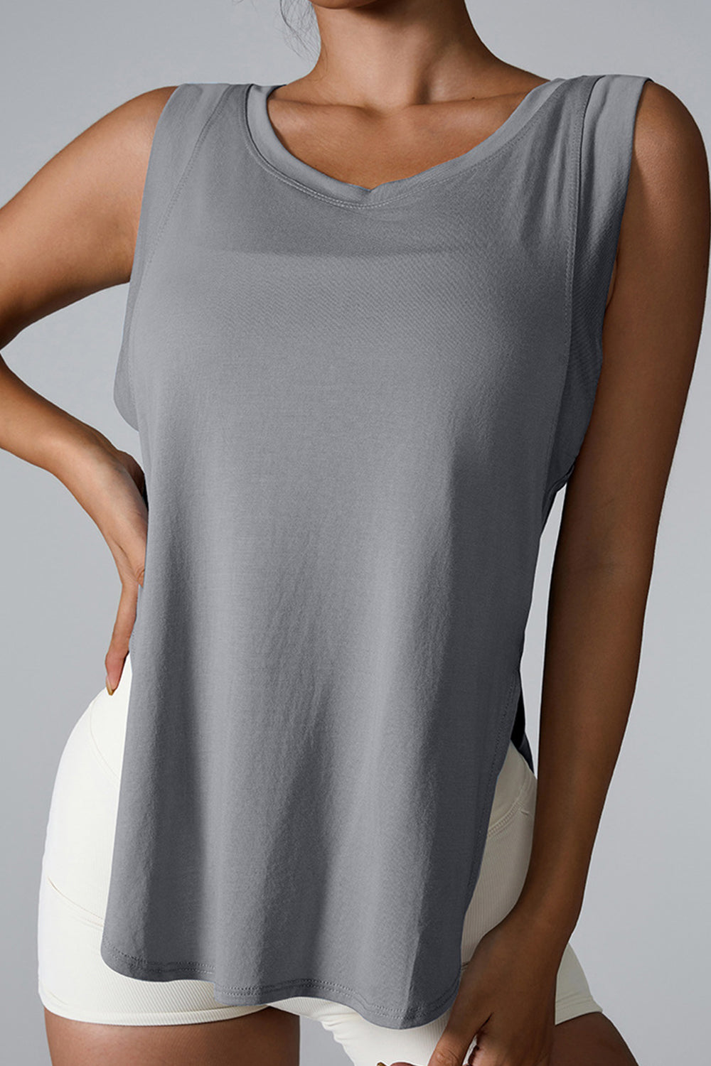 Slit Round Neck Active Tank - MONLANE