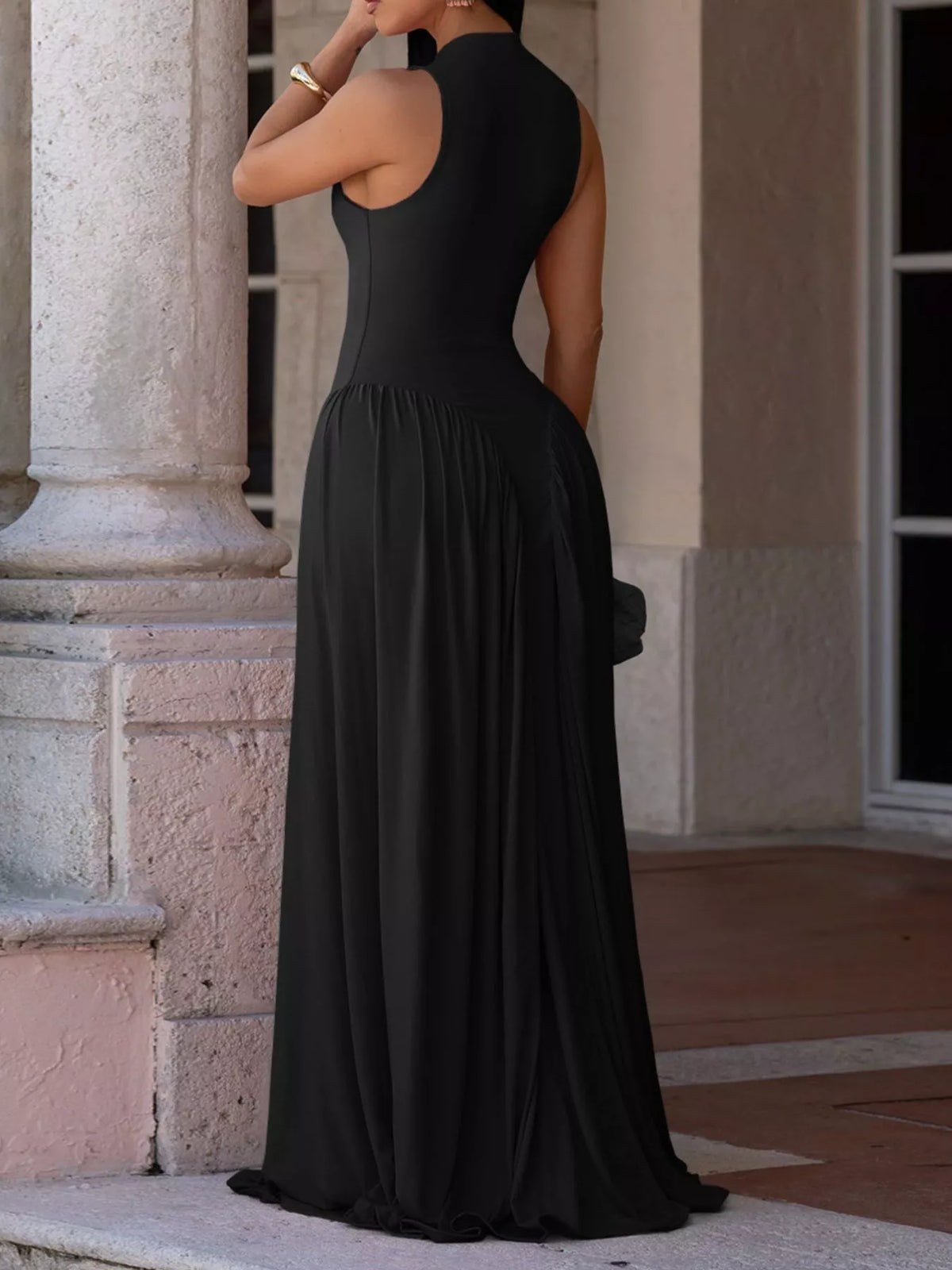 Sleeveless O-Neck Maxi Dress