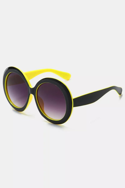 Oversized round sunglasses in Style D