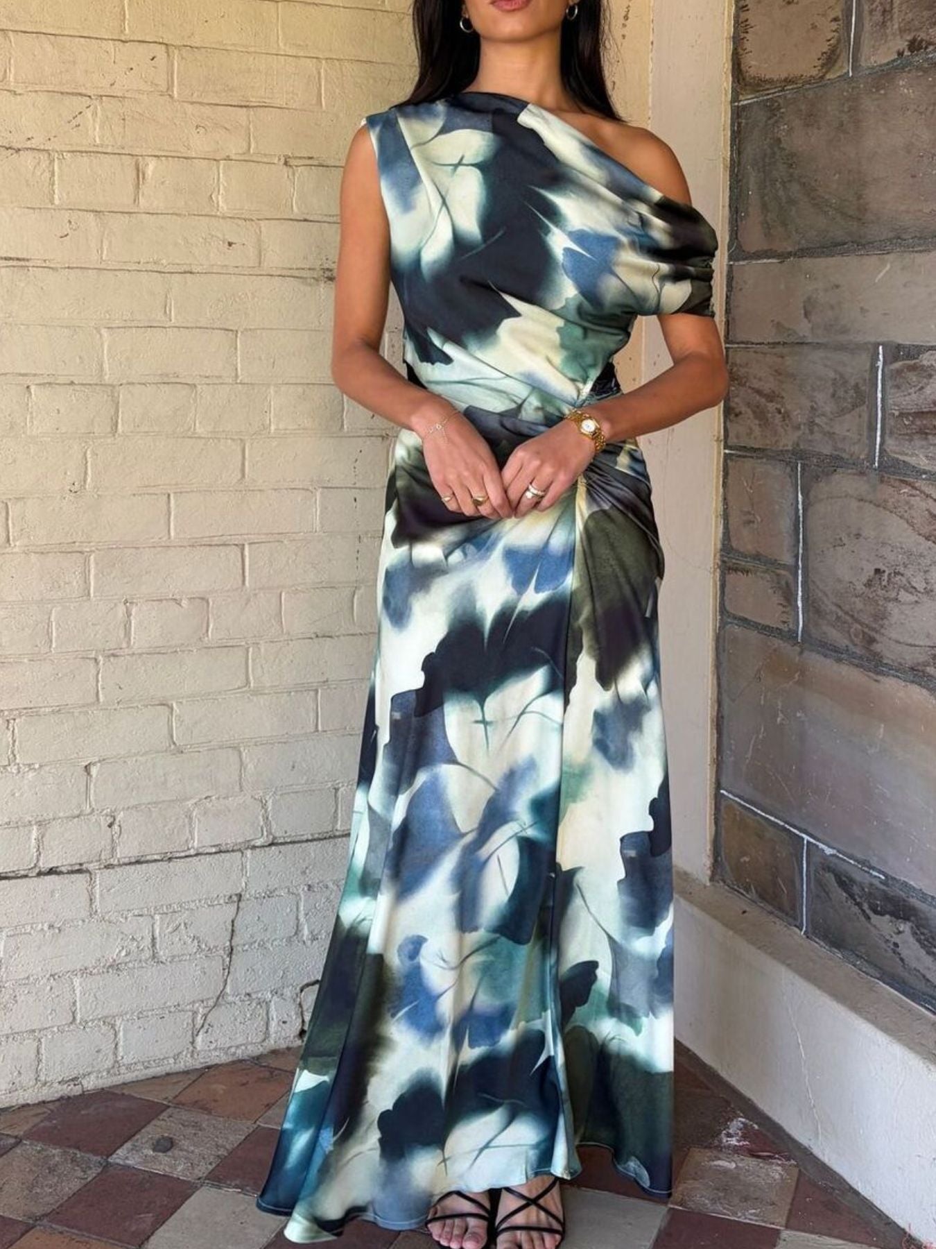 One-Shoulder Floral Print Dress