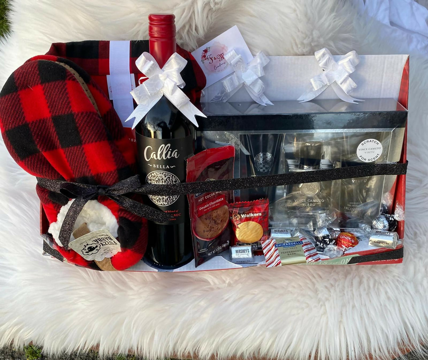 Luxury Holiday Gift Basket